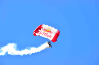 die Red-Bull Sky-Divers