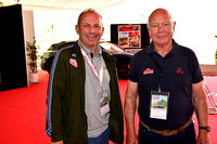 Hans-Peter Schützinger, Sprecher der GF der Porsche Austria, mit Rudi Lins