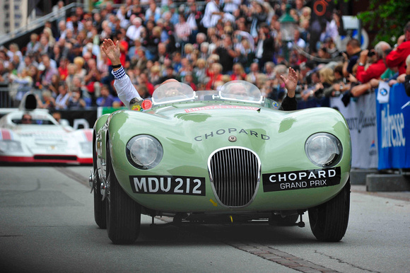 Stirling Moss und Norman Dewis auf Jaguar D-Type